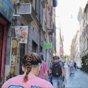 Meet your Posher, Caroline